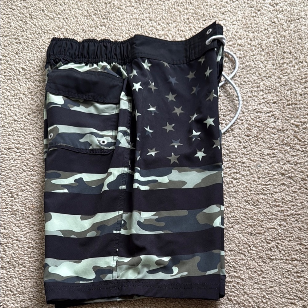 Mens small camo swim suit